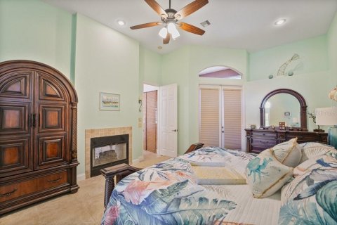 House in Punta Gorda, Florida 3 bedrooms, 256.69 sq.m. № 2425264 - photo 15