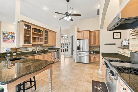House in Punta Gorda, Florida 3 bedrooms, 256.69 sq.m. № 2425264 - photo 5
