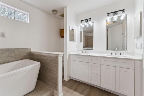 Condo in Apopka, Florida, 3 bedrooms  № 2395934 - photo 16