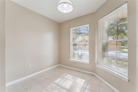 Condo in Apopka, Florida, 3 bedrooms  № 2395934 - photo 7