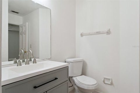 Condo in Apopka, Florida, 3 bedrooms  № 2395934 - photo 18