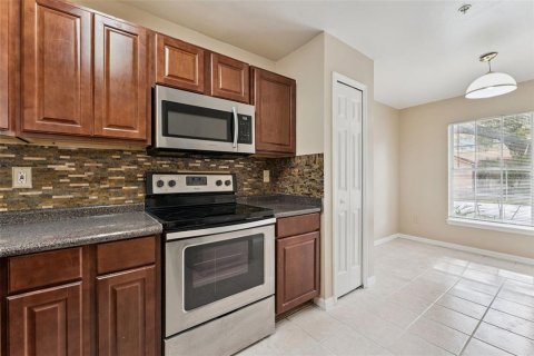 Condo in Apopka, Florida, 3 bedrooms  № 2395934 - photo 4