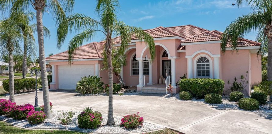 Casa en Punta Gorda, Florida 3 dormitorios, 228.17 m2 № 1438802