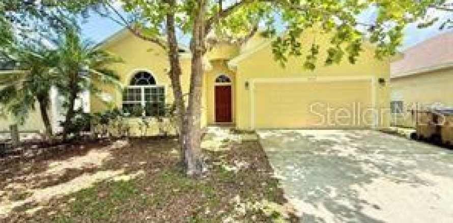 House in Kissimmee, Florida 3 bedrooms, 141.12 sq.m. № 1813258