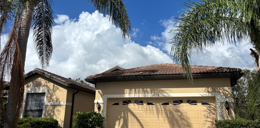 House in Sarasota, Florida 3 bedrooms, 201.51 sq.m. № 1440463