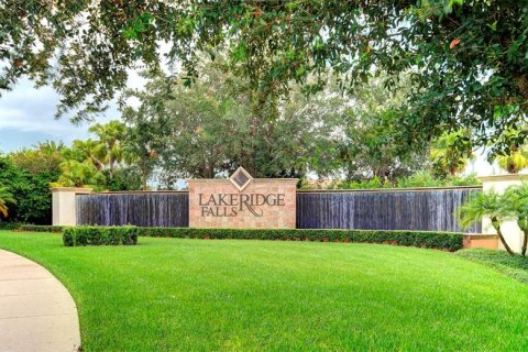 House in Sarasota, Florida 3 bedrooms, 201.51 sq.m. № 1440463 - photo 26