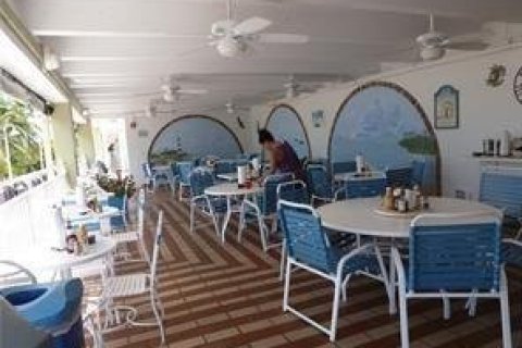 Condominio en alquiler en Pompano Beach, Florida, 2 dormitorios, 109.81 m2 № 913289 - foto 1