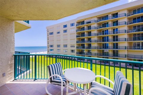 Condo in Port Orange, Florida, 2 bedrooms  № 1805604 - photo 9