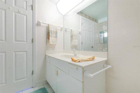 Condo in Port Orange, Florida, 2 bedrooms  № 1805604 - photo 21