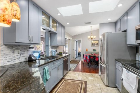 Villa ou maison à vendre à Port Charlotte, Floride: 3 chambres, 173.45 m2 № 2391145 - photo 11