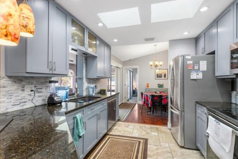 Villa ou maison à vendre à Port Charlotte, Floride: 3 chambres, 173.45 m2 № 2391145 - photo 10