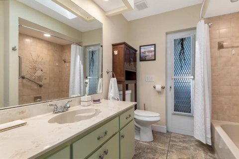 Villa ou maison à vendre à Port Charlotte, Floride: 3 chambres, 173.45 m2 № 2391145 - photo 26