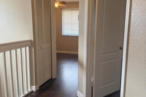Touwnhouse à louer à Royal Palm Beach, Floride: 3 chambres, 141.58 m2 № 2263205 - photo 10