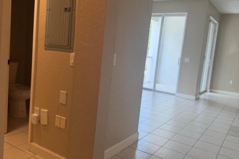Touwnhouse à louer à Royal Palm Beach, Floride: 3 chambres, 141.58 m2 № 2263205 - photo 17