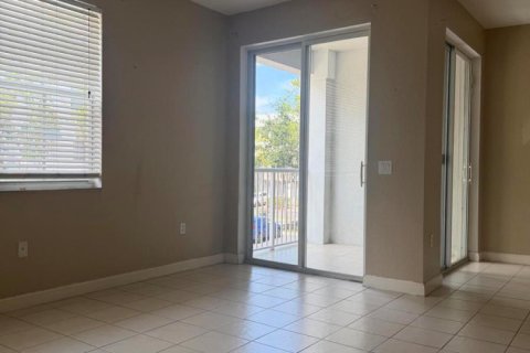 Touwnhouse à louer à Royal Palm Beach, Floride: 3 chambres, 141.58 m2 № 2263205 - photo 16