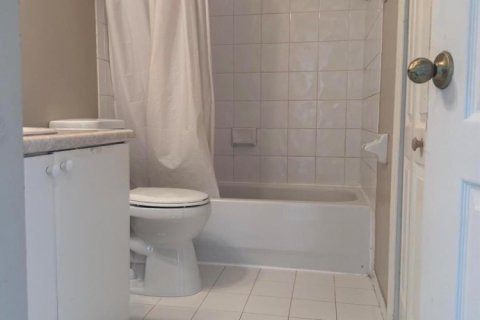Touwnhouse à louer à Royal Palm Beach, Floride: 3 chambres, 141.58 m2 № 2263205 - photo 8
