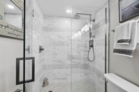 Copropriété à vendre à Longboat Key, Floride: 3 chambres, 262.91 m2 № 1568148 - photo 29
