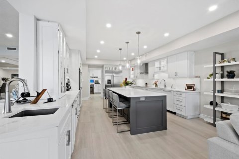 Copropriété à vendre à Longboat Key, Floride: 3 chambres, 262.91 m2 № 1568148 - photo 15
