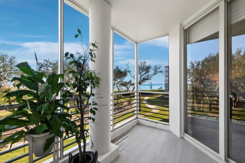 Copropriété à vendre à Longboat Key, Floride: 3 chambres, 262.91 m2 № 1568148 - photo 14