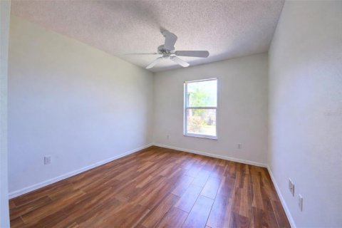 Villa ou maison à vendre à Davenport, Floride: 4 chambres, 178.47 m2 № 2124793 - photo 26