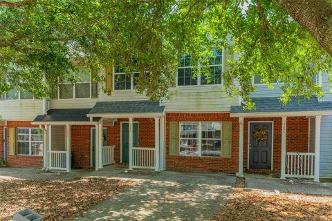 House in Crestview, Florida 3 bedrooms, 145.3 sq.m. № 2106736 - photo 2