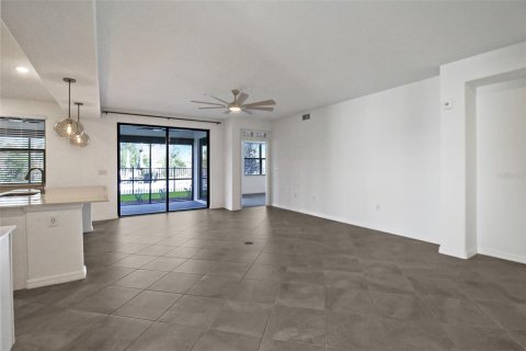 Touwnhouse à louer à Sarasota, Floride: 3 chambres, 161.74 m2 № 2406402 - photo 4