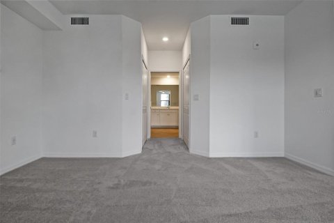 Touwnhouse à louer à Sarasota, Floride: 3 chambres, 161.74 m2 № 2406402 - photo 17