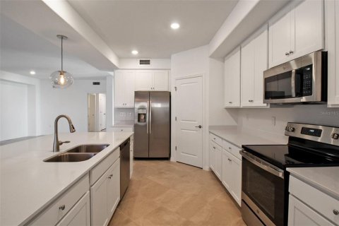 Touwnhouse à louer à Sarasota, Floride: 3 chambres, 161.74 m2 № 2406402 - photo 10