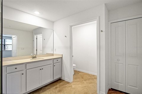 Touwnhouse à louer à Sarasota, Floride: 3 chambres, 161.74 m2 № 2406402 - photo 21