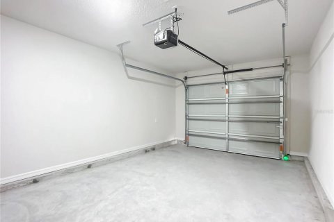 Propiedad comercial en venta en Palm Coast, Florida, 6 dormitorios, 243.4 m2 № 2113745 - foto 8