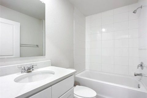 Propiedad comercial en venta en Palm Coast, Florida, 6 dormitorios, 243.4 m2 № 2113745 - foto 7