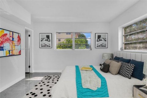 Copropriété à vendre à North Miami, Floride: 2 chambres, 110.18 m2 № 2016009 - photo 6