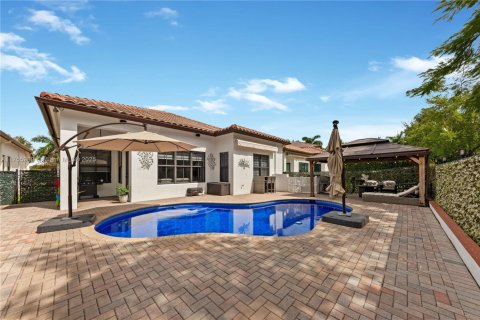 House in Cooper City, Florida 4 bedrooms, 215.53 sq.m. № 1705633 - photo 4