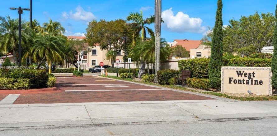 Condo in Miami, Florida, 2 bedrooms  № 2035156