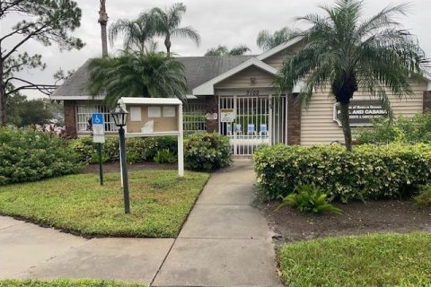 Villa ou maison à louer à Palm Harbor, Floride: 2 chambres, 95.69 m2 № 2422789 - photo 18