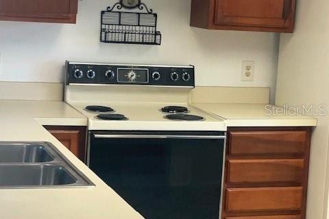 Villa ou maison à louer à Palm Harbor, Floride: 2 chambres, 95.69 m2 № 2422789 - photo 6