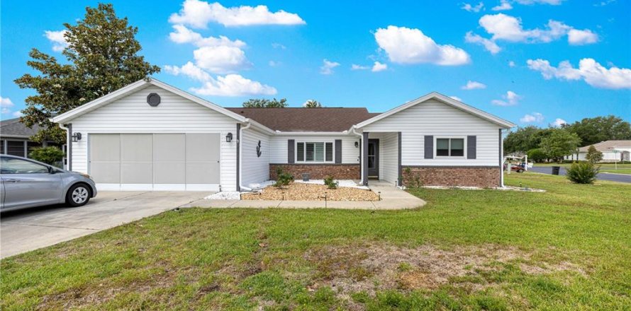 Casa en Dunnellon, Florida 3 dormitorios, 163.51 m2 № 2120667