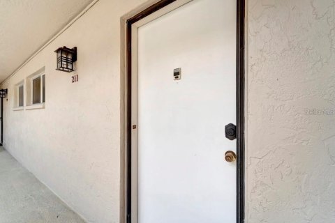 Condo in Sarasota, Florida, 2 bedrooms  № 1856045 - photo 2