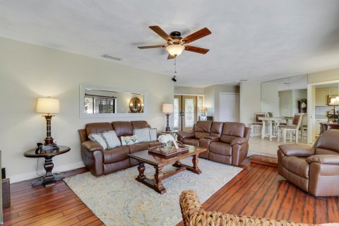 House in North Palm Beach, Florida 4 bedrooms, 217.95 sq.m. № 2246213 - photo 28