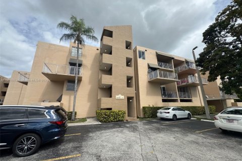 Appartement à louer à Miami, Floride: 2 chambres, 86.4 m2 № 1965532 - photo 13