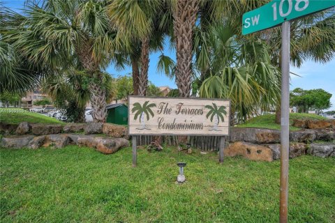 Appartement à louer à Miami, Floride: 2 chambres, 86.4 m2 № 1965532 - photo 9