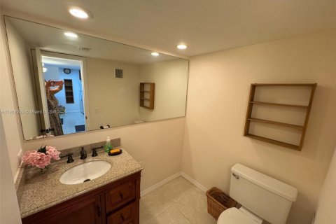 Appartement à louer à Miami, Floride: 2 chambres, 86.4 m2 № 1965532 - photo 24