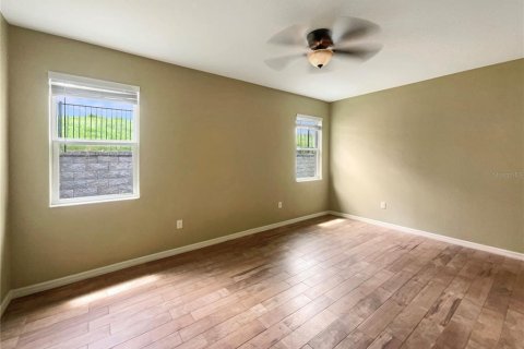 House in Clermont, Florida 4 bedrooms, 192.59 sq.m. № 1847971 - photo 5