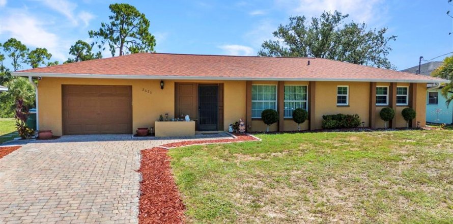 Casa en Port Charlotte, Florida 3 dormitorios, 133.22 m2 № 1757761