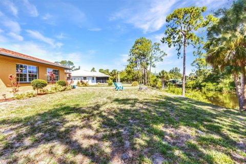 Casa en venta en Port Charlotte, Florida, 3 dormitorios, 133.22 m2 № 1757761 - foto 27