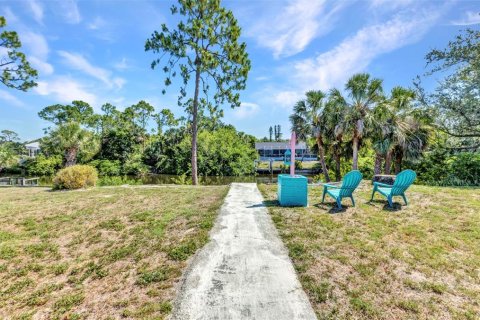 Casa en venta en Port Charlotte, Florida, 3 dormitorios, 133.22 m2 № 1757761 - foto 30