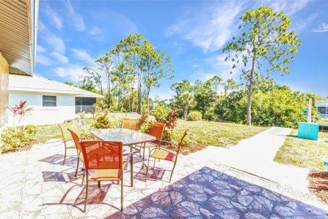 Casa en venta en Port Charlotte, Florida, 3 dormitorios, 133.22 m2 № 1757761 - foto 23