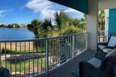 Condo in Panama City Beach, Florida, 1 bedroom  № 561869 - photo 1