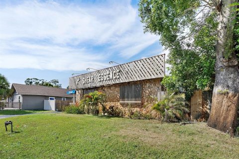 Propiedad comercial en venta en Saint Petersburg, Florida, 152.36 m2 № 2099529 - foto 29