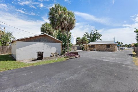 Propiedad comercial en venta en Saint Petersburg, Florida, 152.36 m2 № 2099529 - foto 6